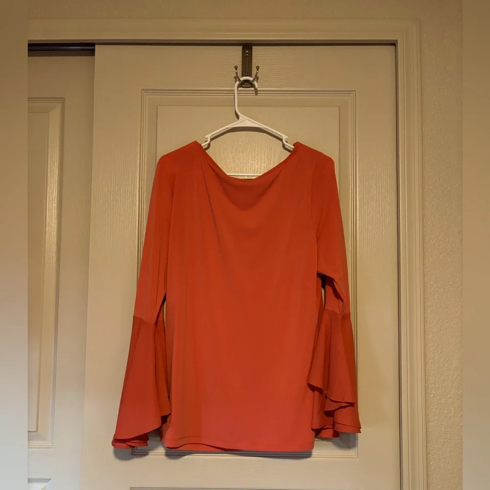 NWT Elegant Coral Bell Sleeve Top Size XL - Picture 2 of 7